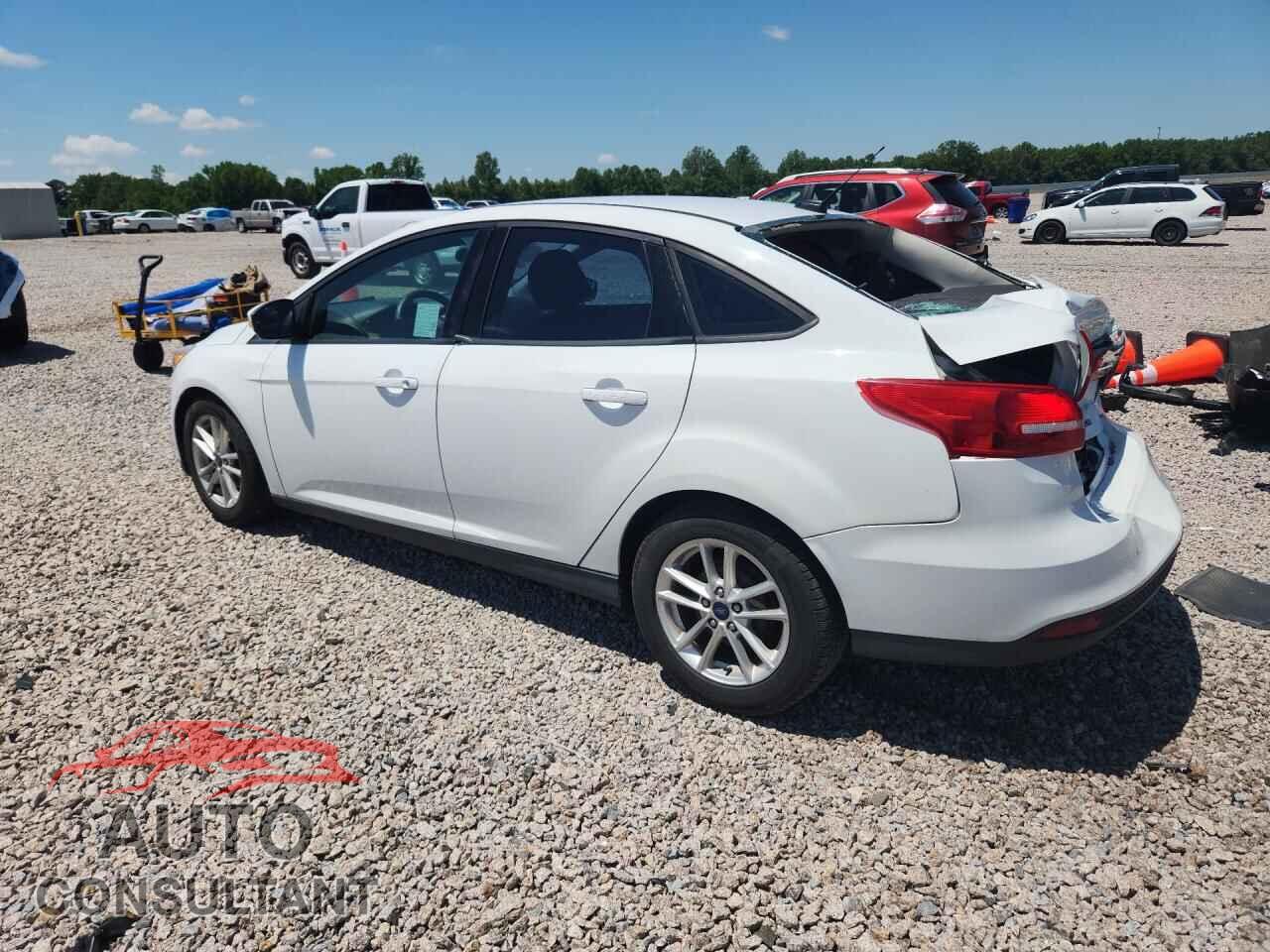 FORD FOCUS 2016 - 1FADP3F22GL352339