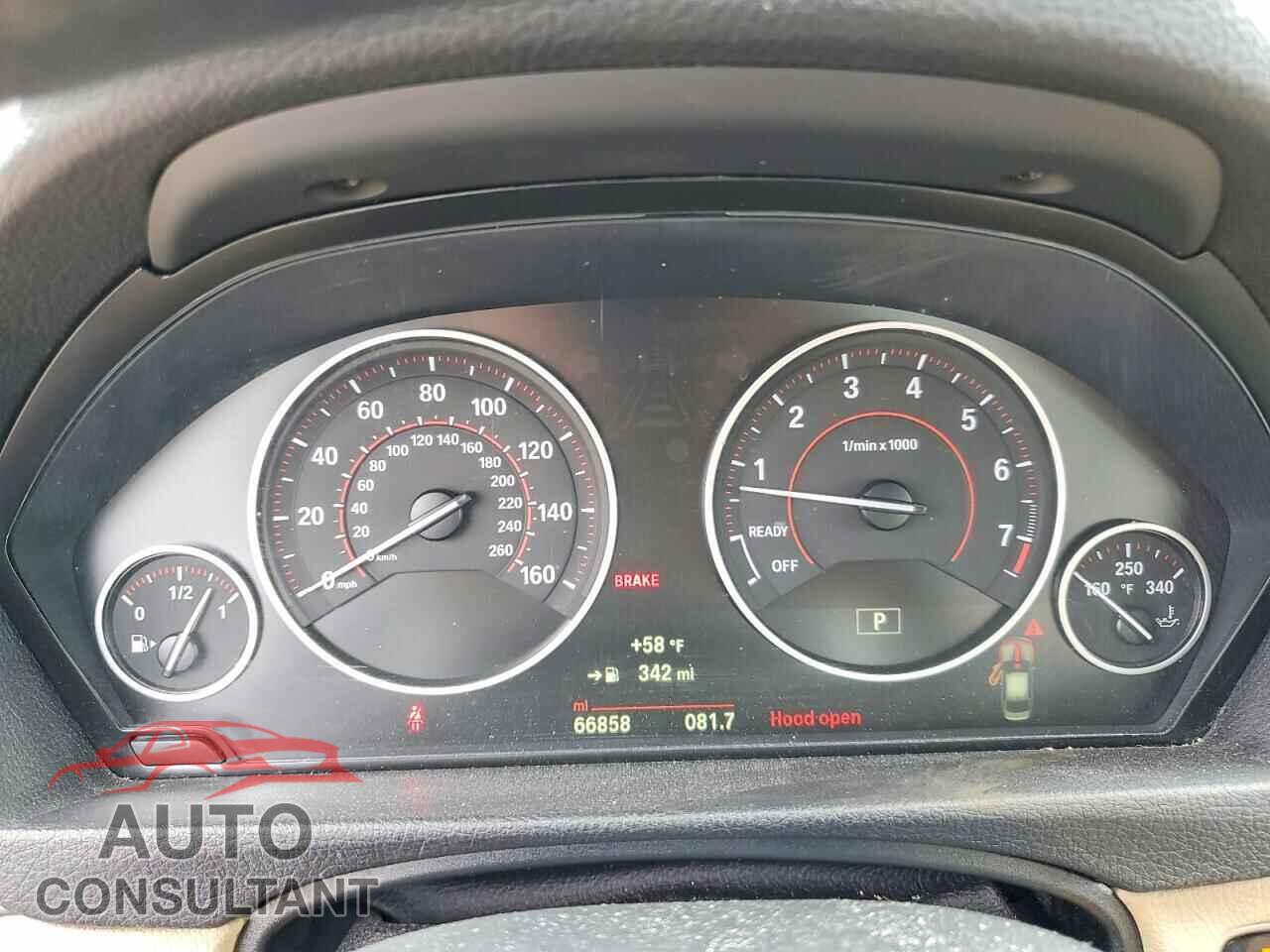 BMW 3 SERIES 2016 - WBA8E3G52GNU02085
