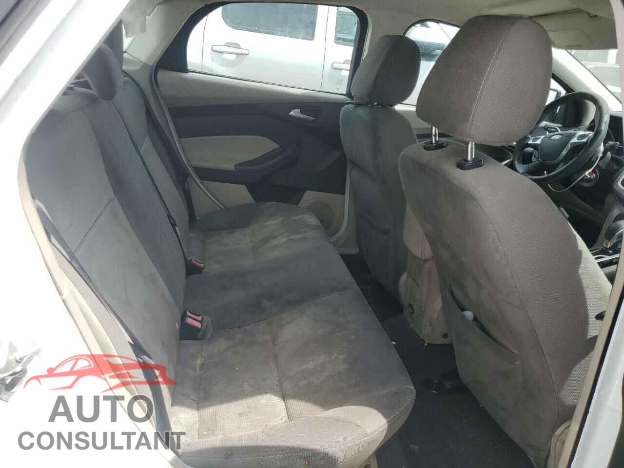 FORD FOCUS 2014 - 1FADP3F28EL301537