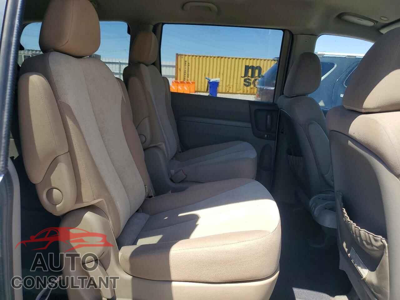 KIA All Models 2011 - KNDMG4C77B6384694