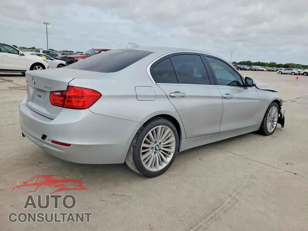 BMW 3 SERIES 2013 - WBA3B3C55DF540704