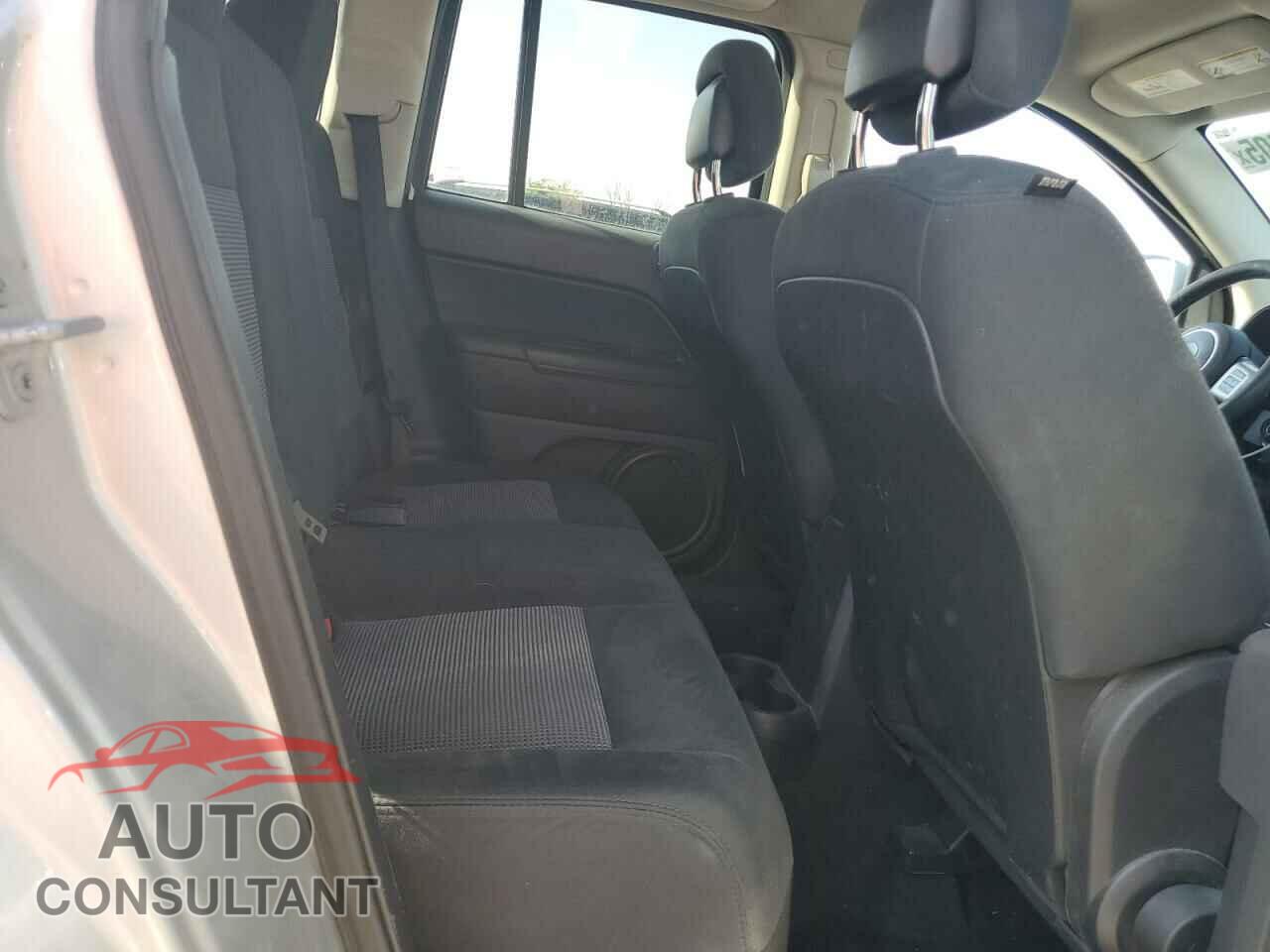 JEEP COMPASS 2013 - 1C4NJCEB8DD238143