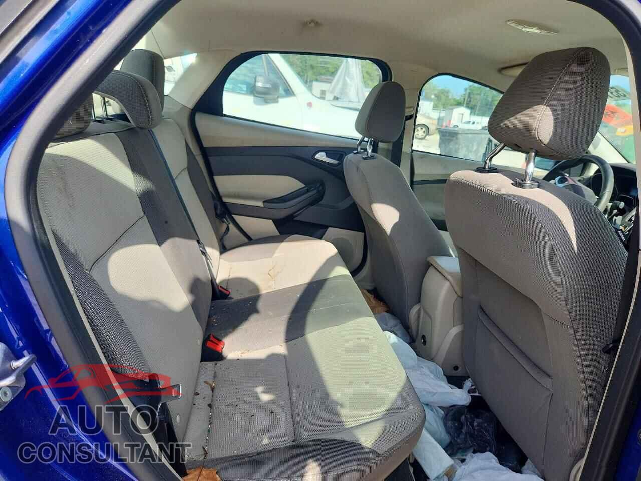 FORD FOCUS 2012 - 1FAHP3F21CL265897