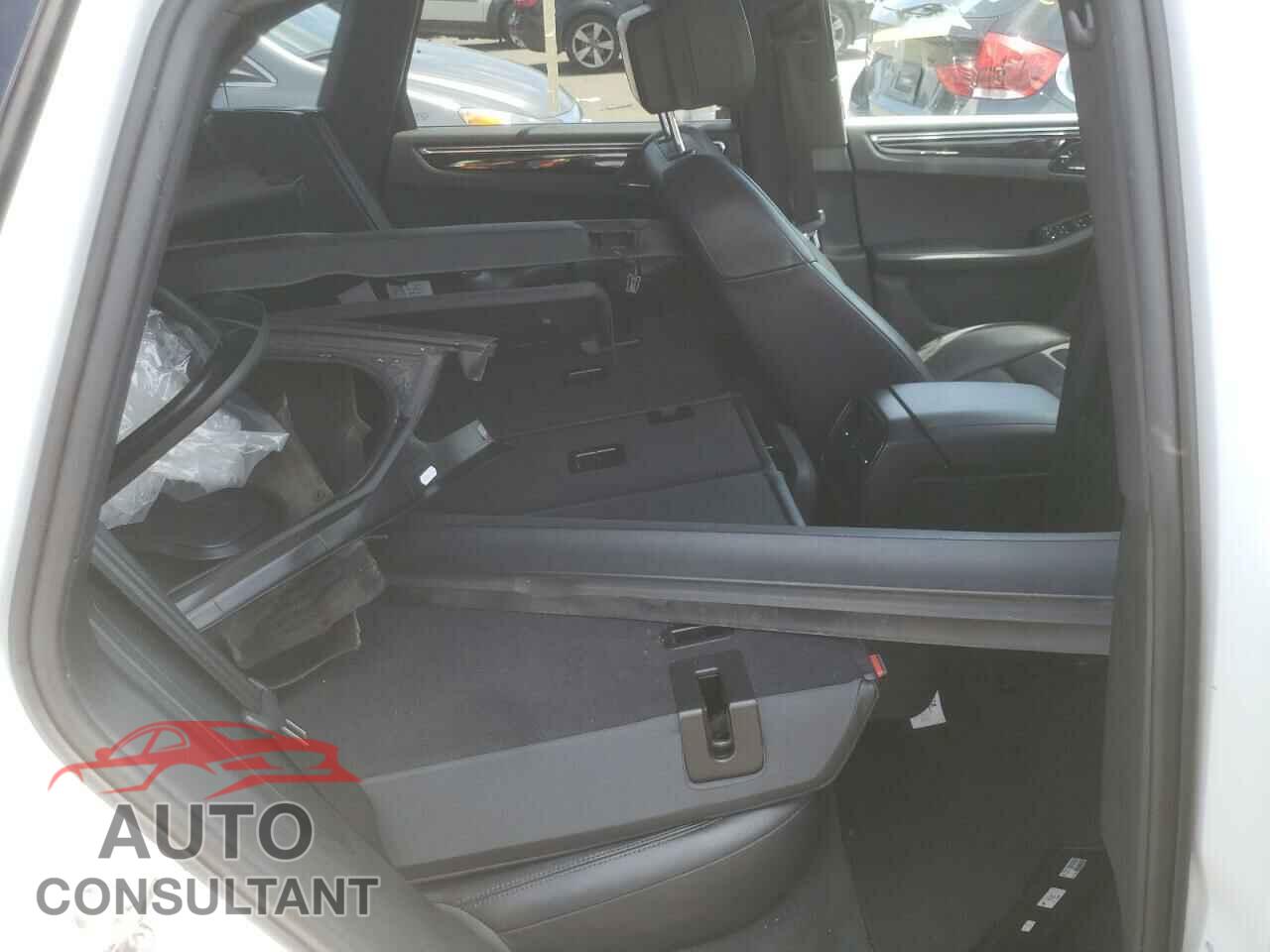 PORSCHE MACAN 2017 - WP1AA2A53HLB04935