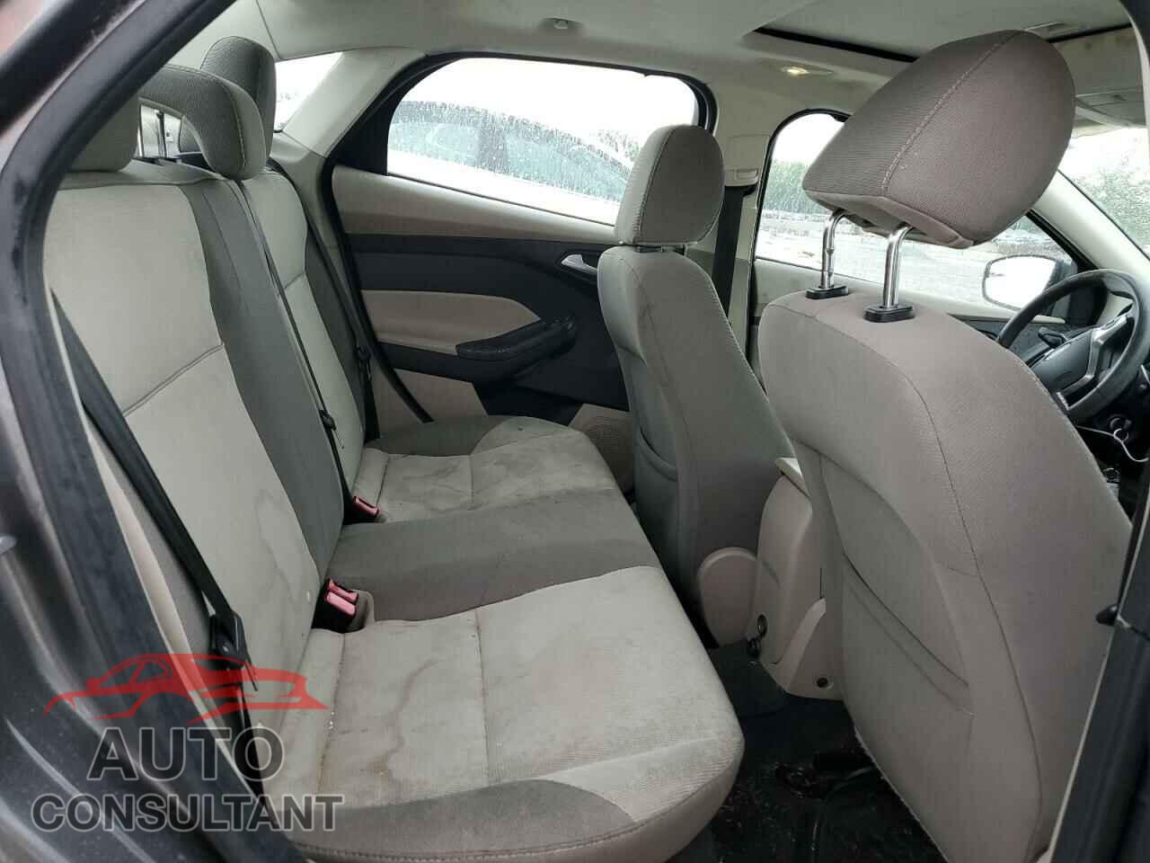 FORD FOCUS 2014 - 1FADP3F23EL359605