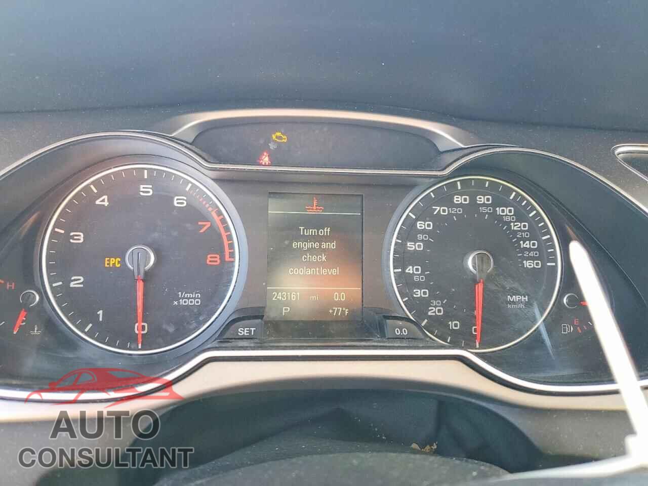 AUDI A4 2013 - WAUFFAFL3DN046928
