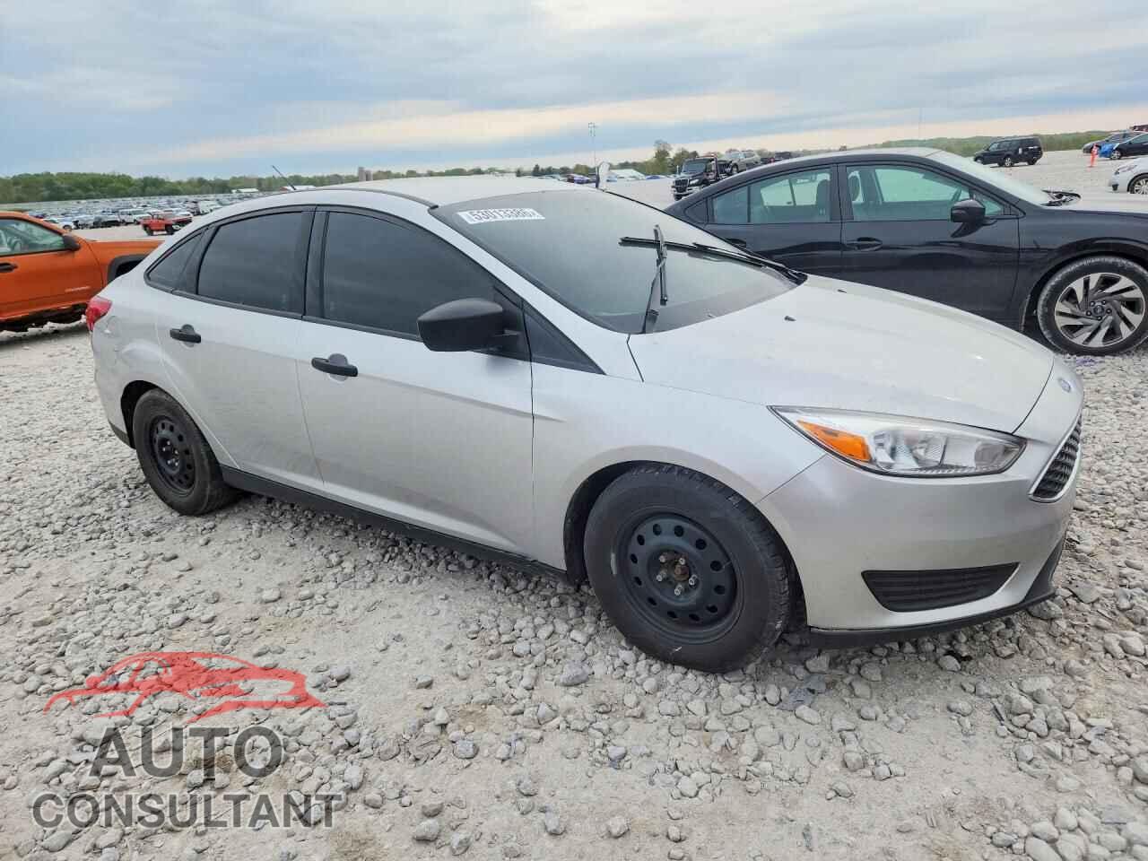 FORD FOCUS 2017 - 1FADP3E24HL322326