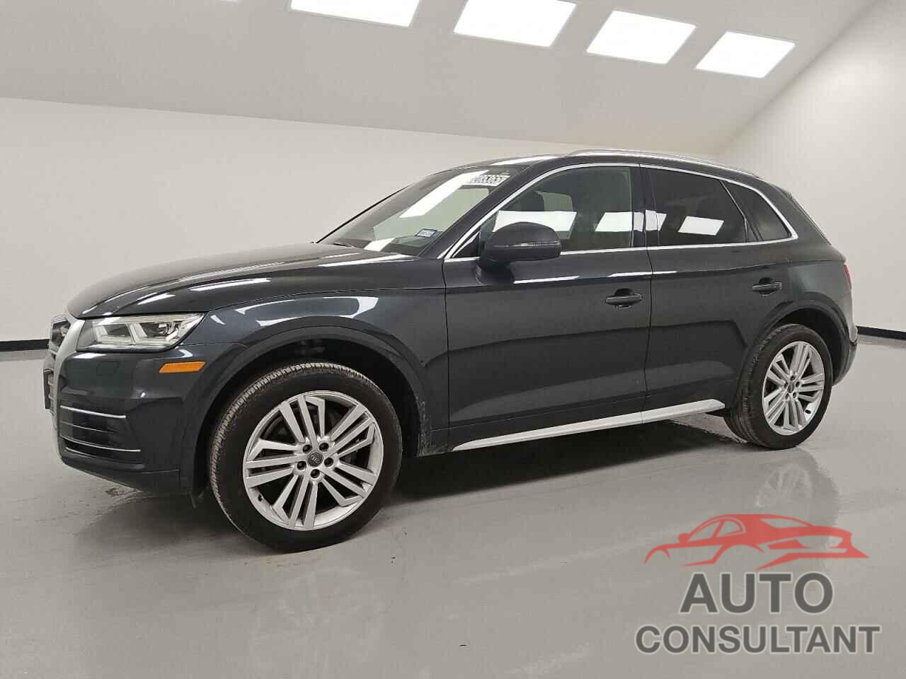 AUDI Q5 2018 - WA1CNAFY3J2031860