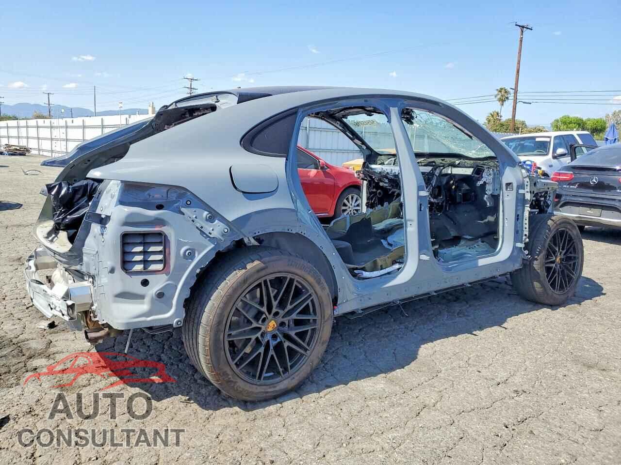 PORSCHE CAYENNE 2024 - WP1BA2AYXRDA54268