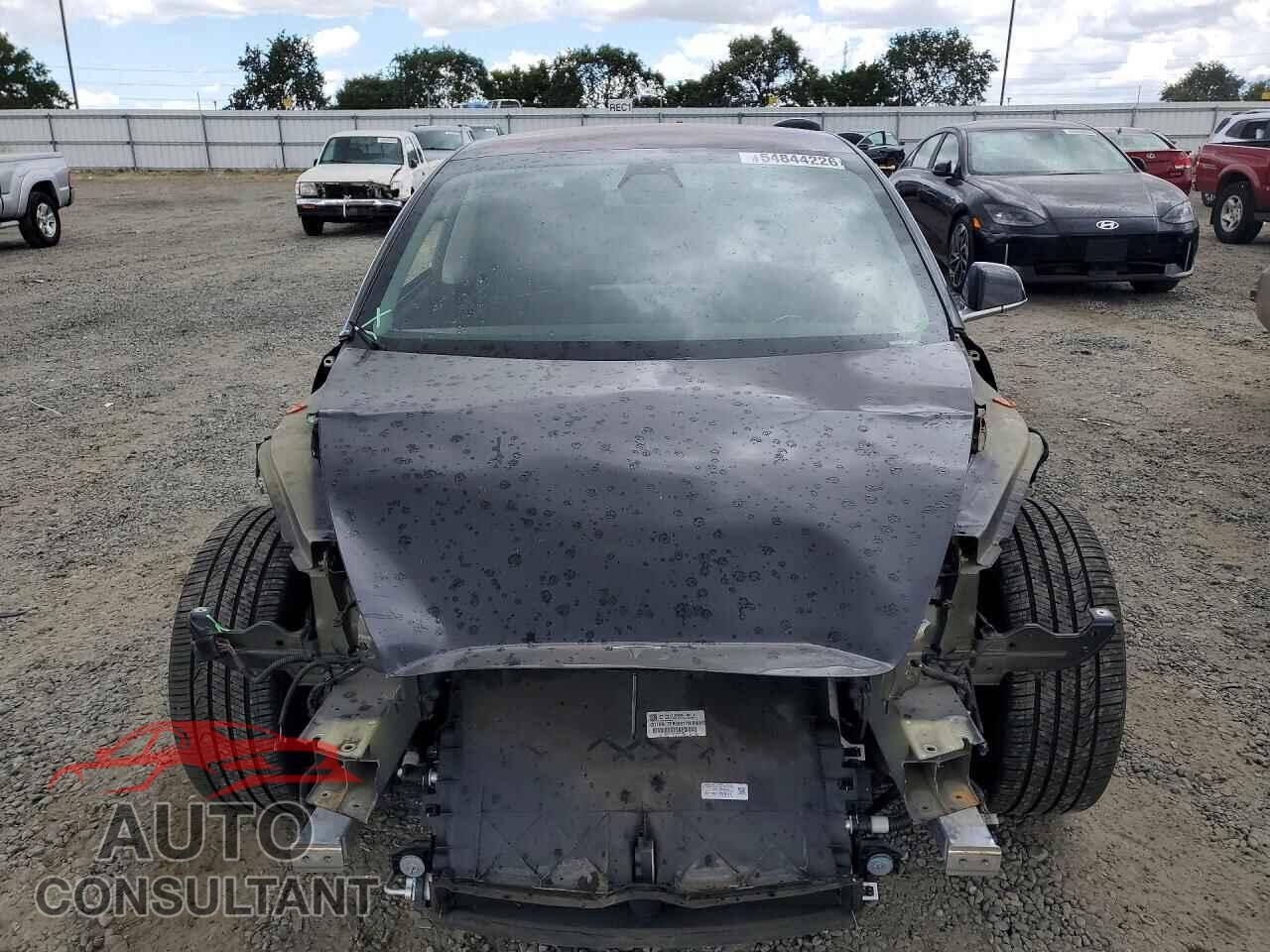 TESLA MODEL 3 2018 - 5YJ3E1EA3JF123350