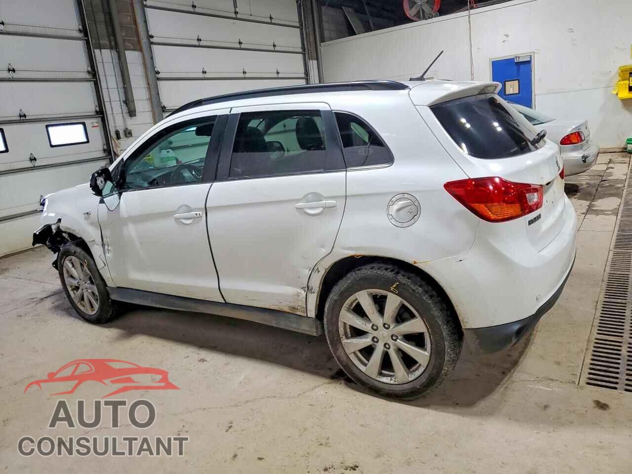 MITSUBISHI OUTLANDER 2015 - 4A4AR4AU8FE005986