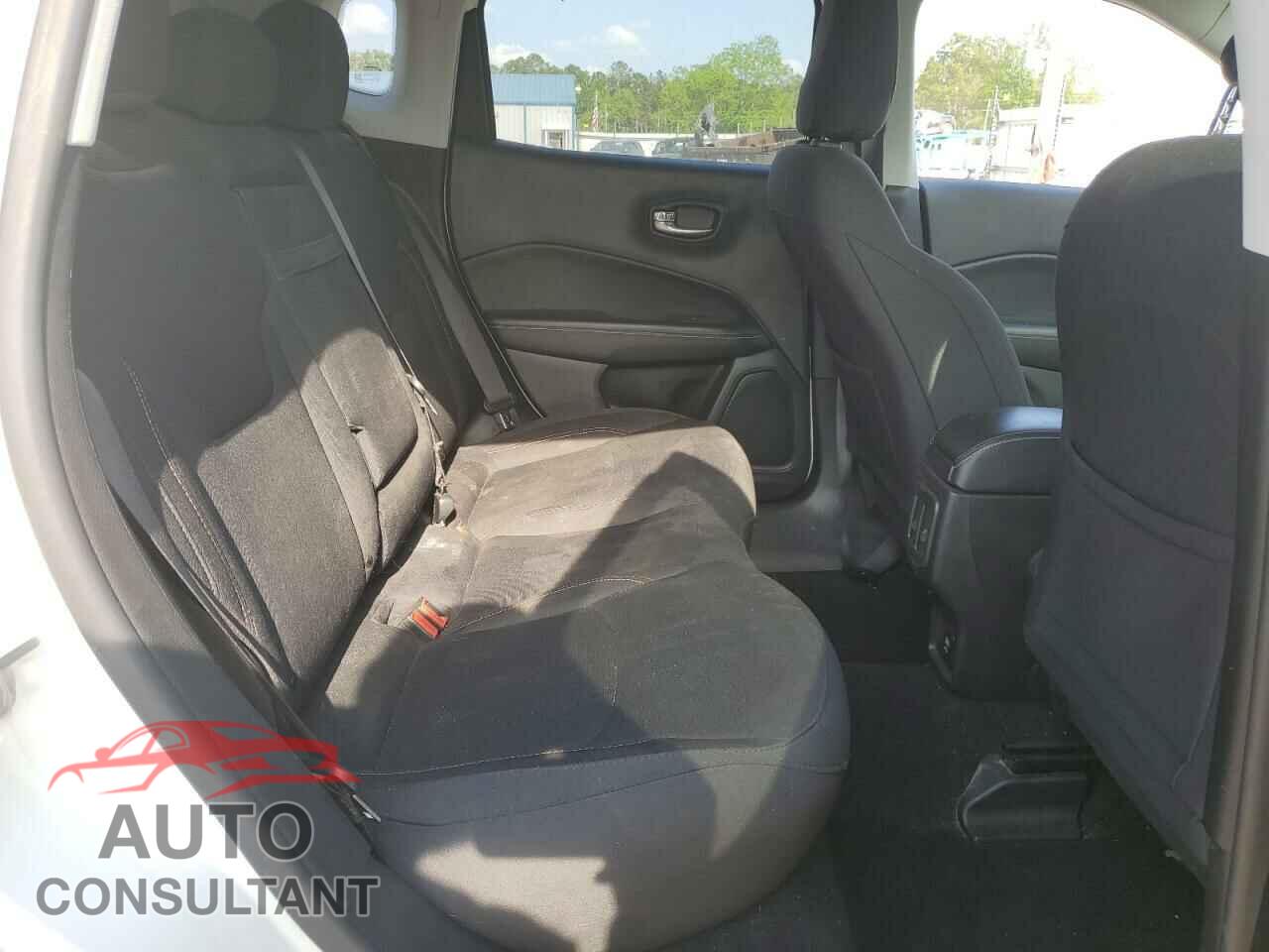 JEEP COMPASS 2020 - 3C4NJDAB8LT105015