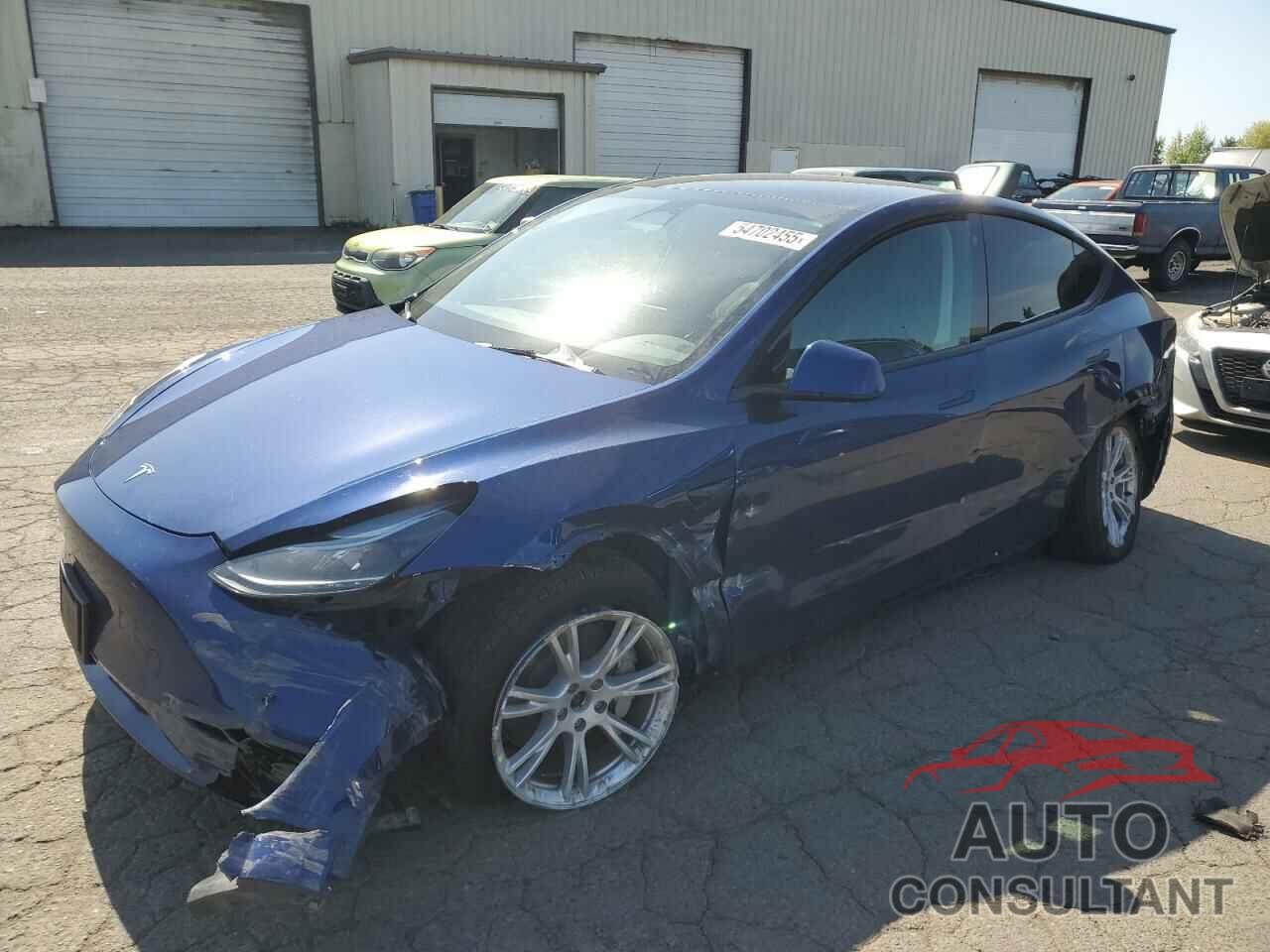 TESLA MODEL Y 2023 - 7SAYGDEE8PF628512