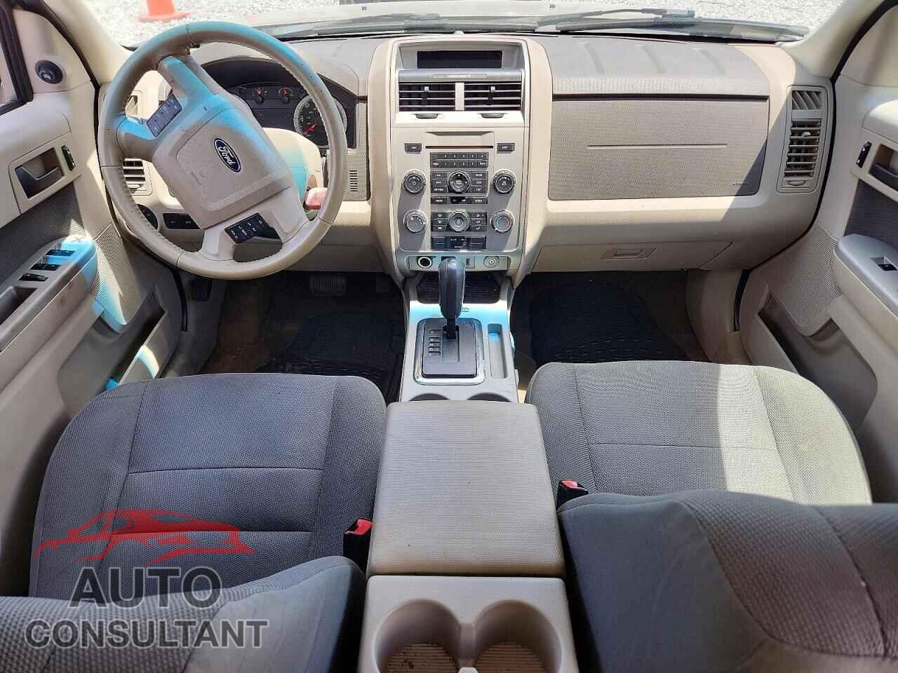 FORD ESCAPE 2010 - 1FMCU0D79AKA30723