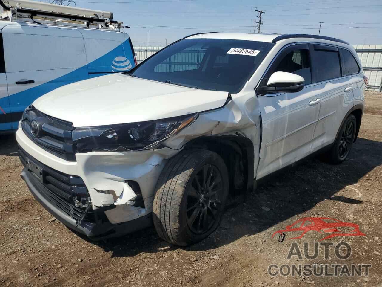 TOYOTA HIGHLANDER 2019 - 5TDJZRFH8KS919434