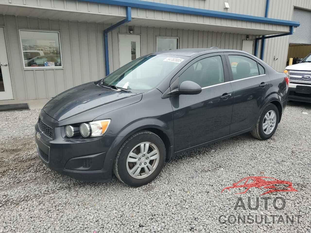 CHEVROLET SONIC 2015 - 1G1JC5SB0F4158534