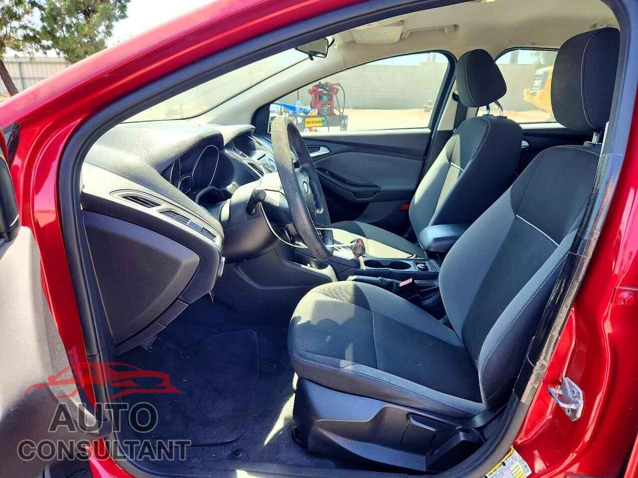FORD FOCUS 2012 - 1FAHP3F28CL233108