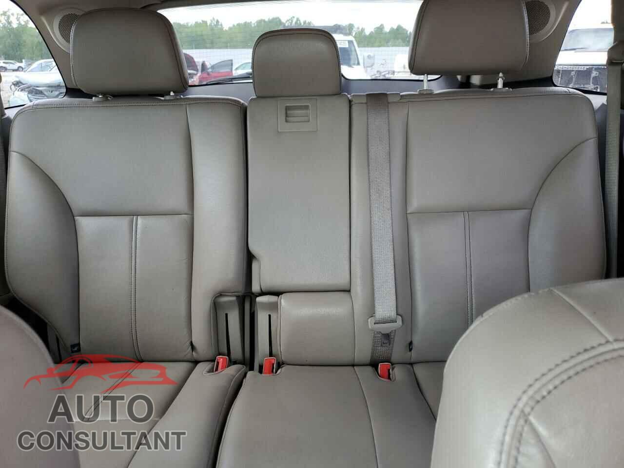 FORD EDGE 2011 - 2FMDK3KC5BBA86777