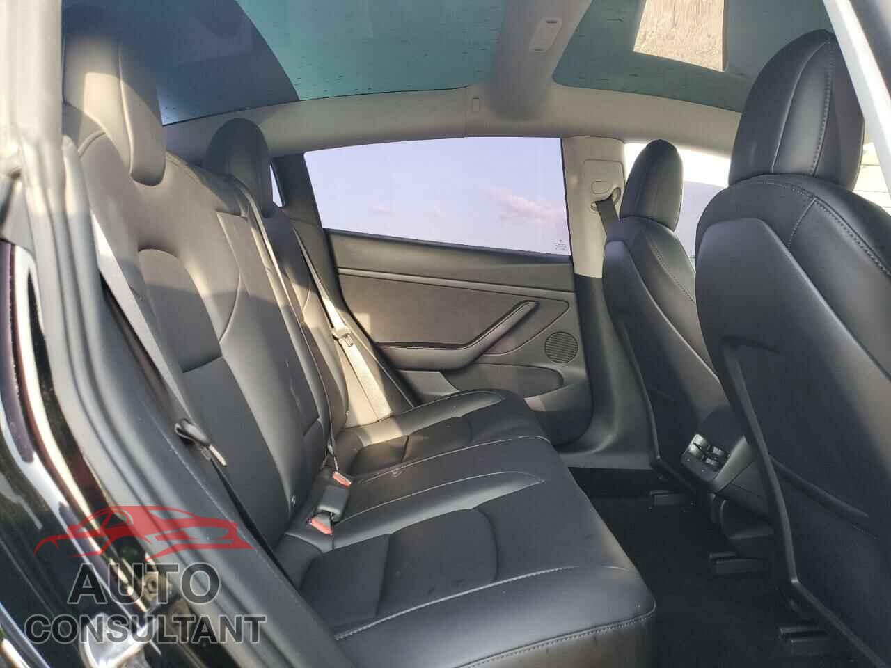 TESLA MODEL 3 2022 - 5YJ3E1EA2NF118355