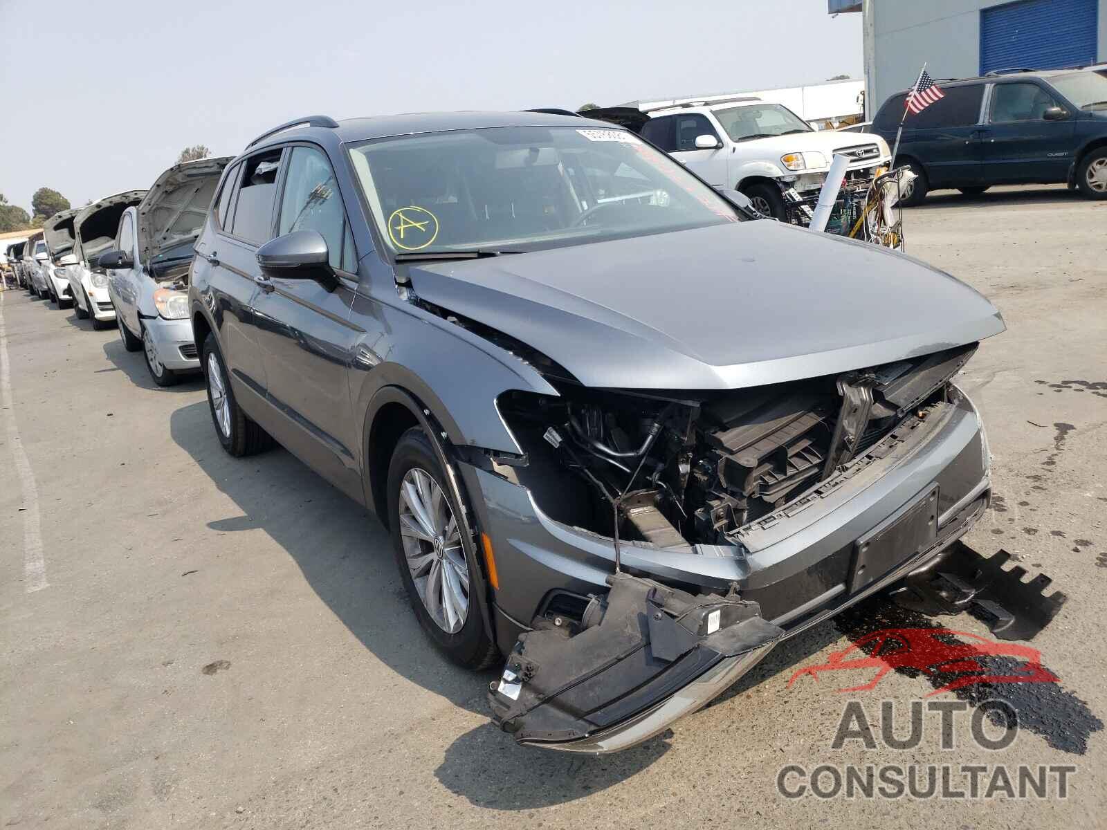 VOLKSWAGEN TIGUAN 2018 - 3VV1B7AX7JM116525