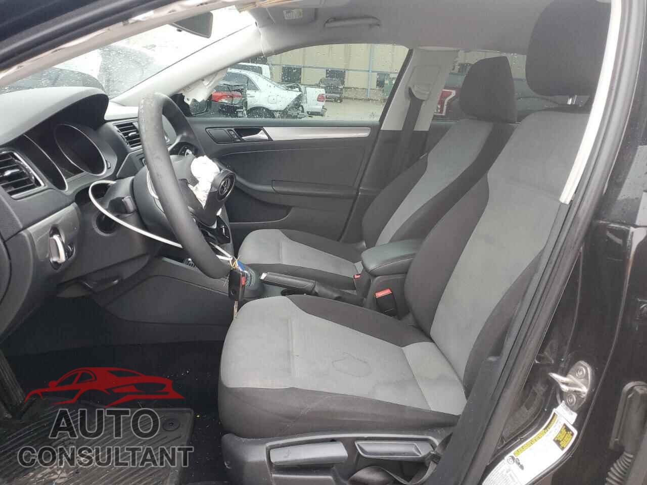 VOLKSWAGEN JETTA 2017 - 3VW2B7AJ2HM325337