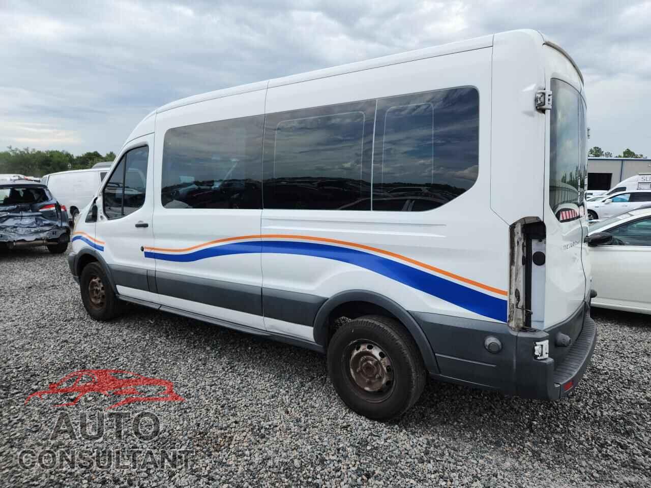FORD TRANSIT 2017 - 1FTYR2CM9HKA02087