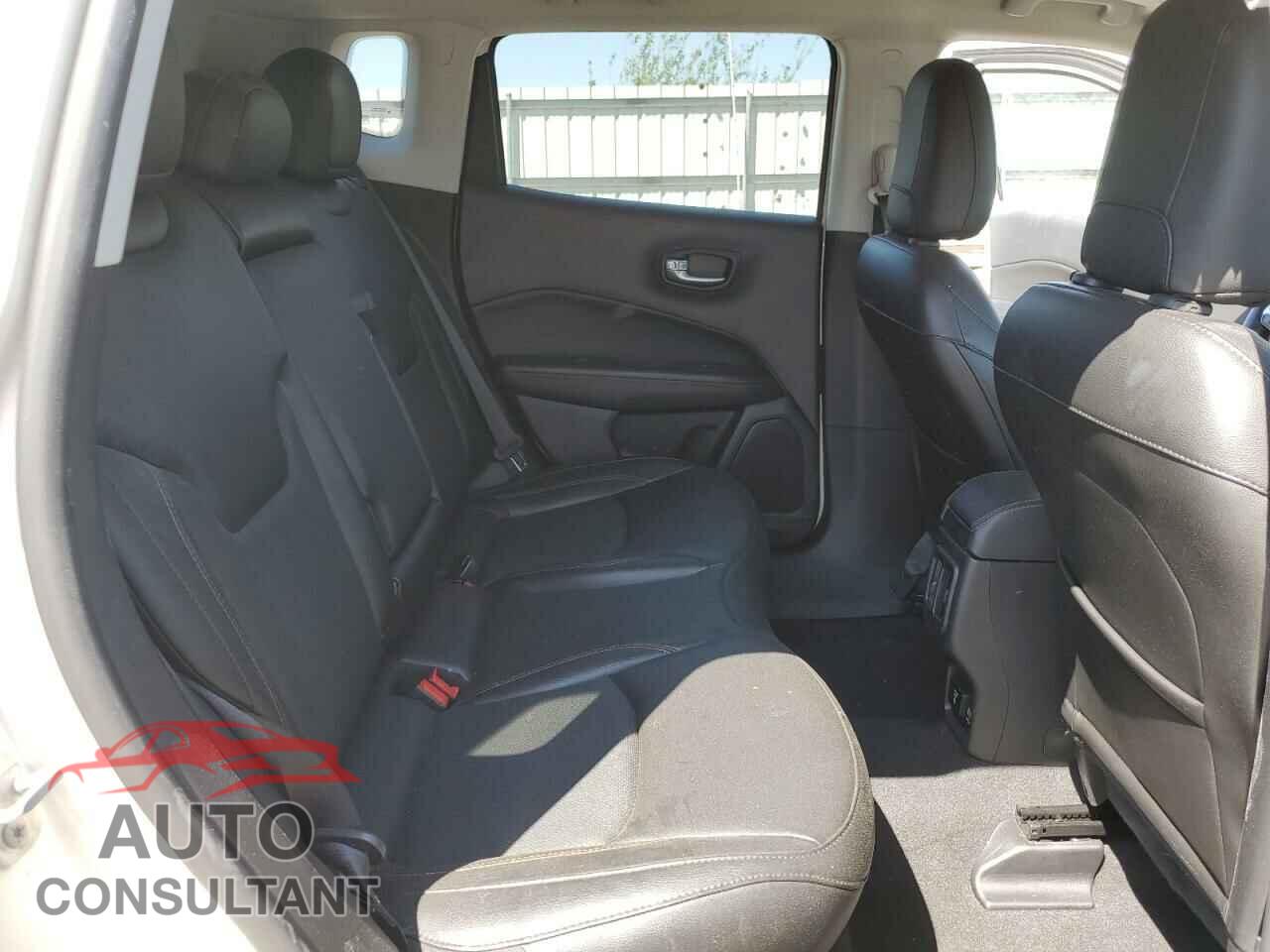 JEEP COMPASS 2020 - 3C4NJDCB2LT244537