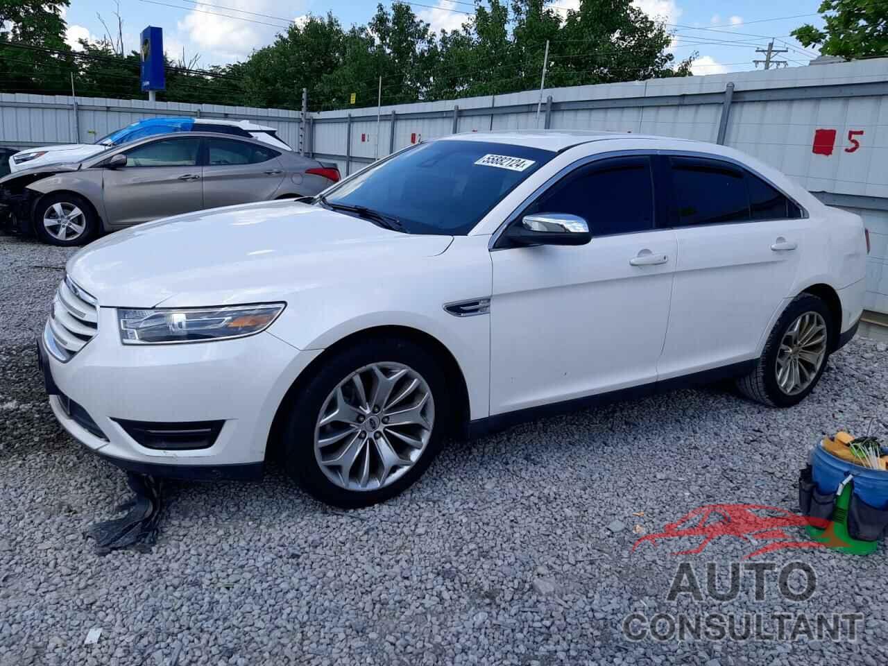 FORD TAURUS 2018 - 1FAHP2F82JG109744