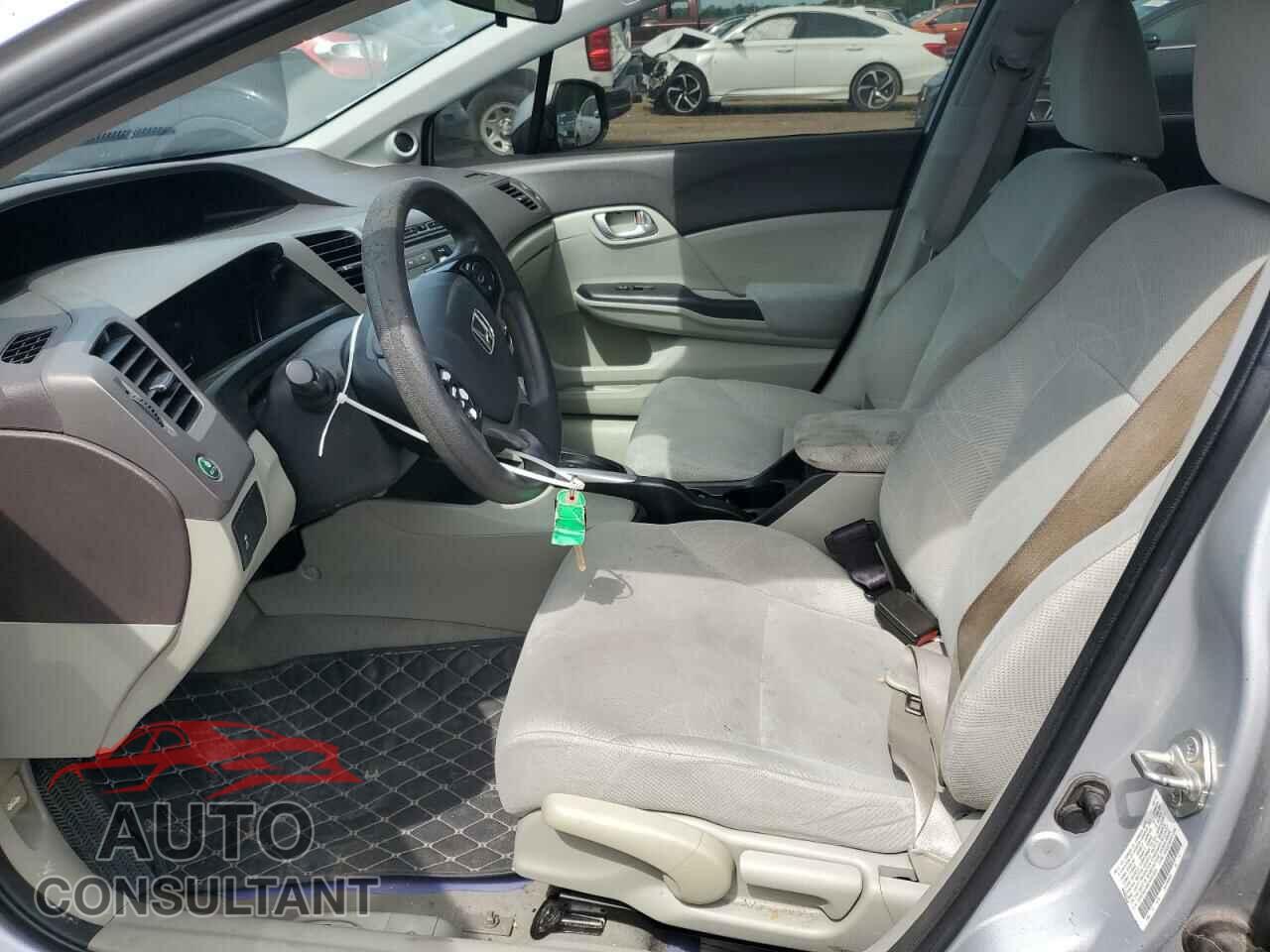 HONDA CIVIC 2012 - 2HGFB2F84CH557055
