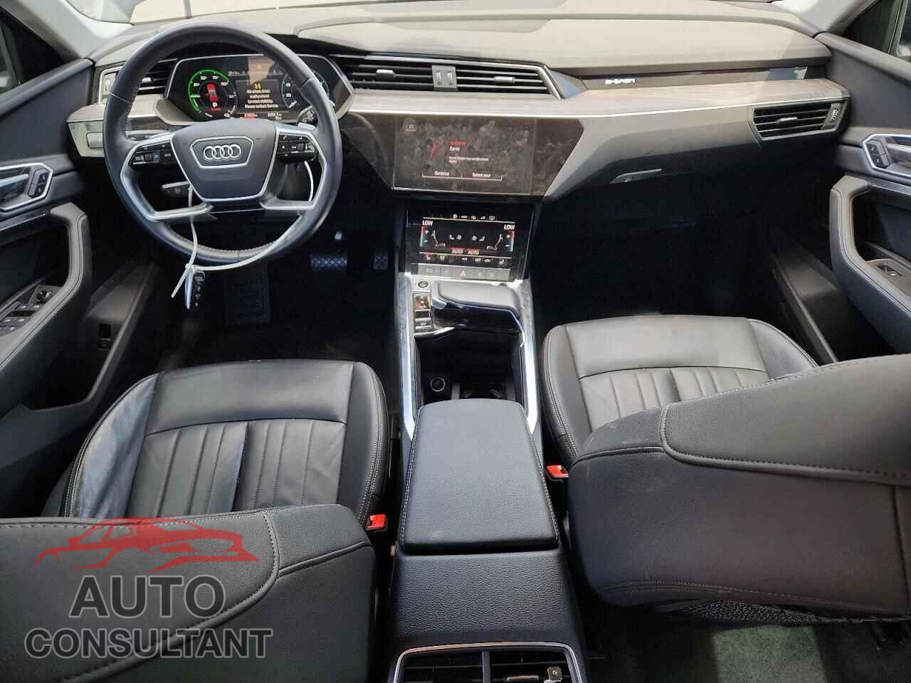 AUDI E-TRON 2021 - WA1AAAGE4MB008812