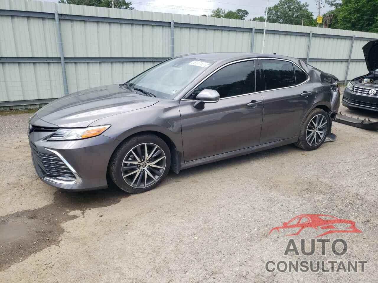 TOYOTA CAMRY 2022 - 4T1F11AKXNU014979