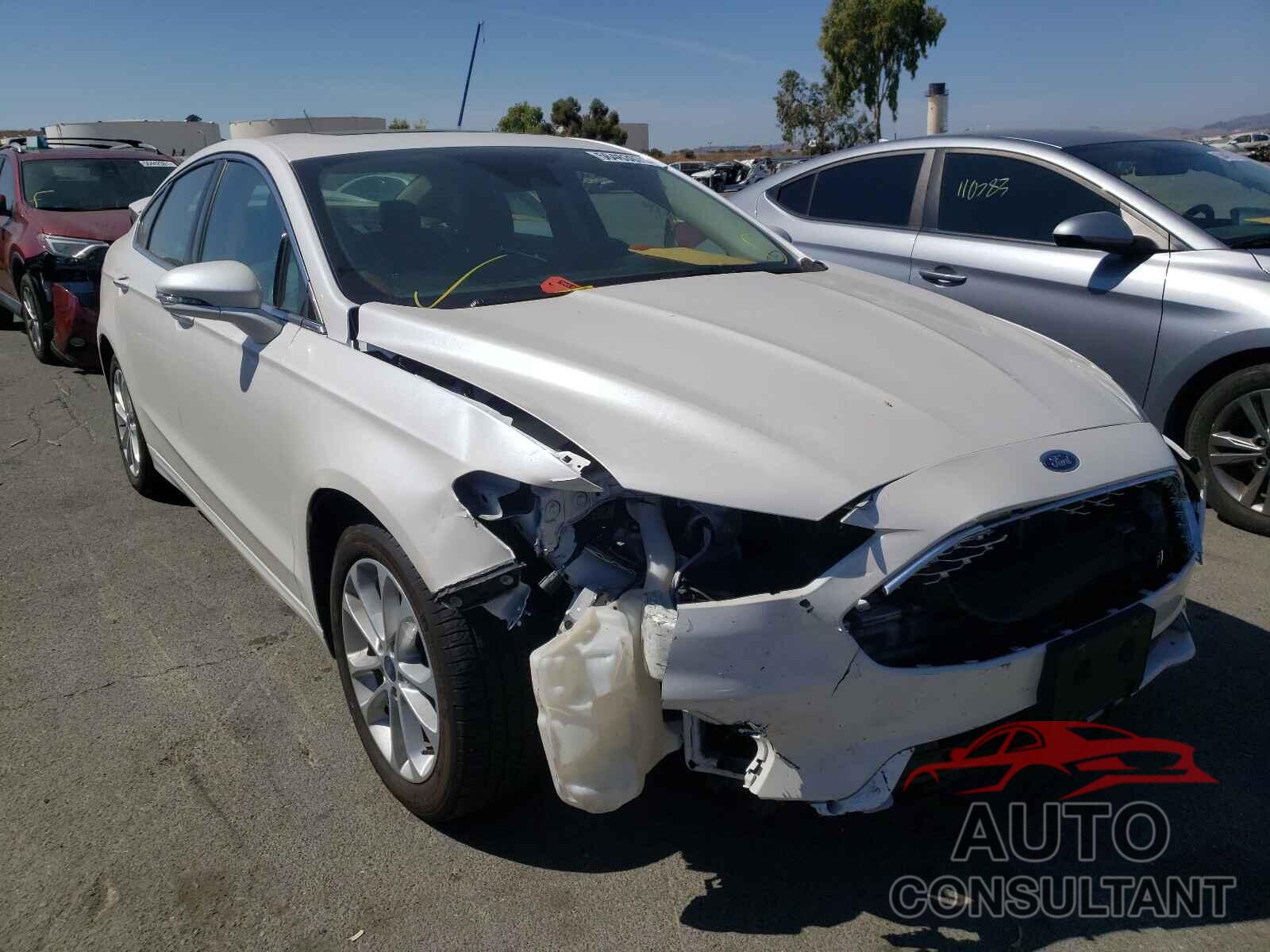 FORD FUSION 2020 - 3FA6P0SU4LR231631