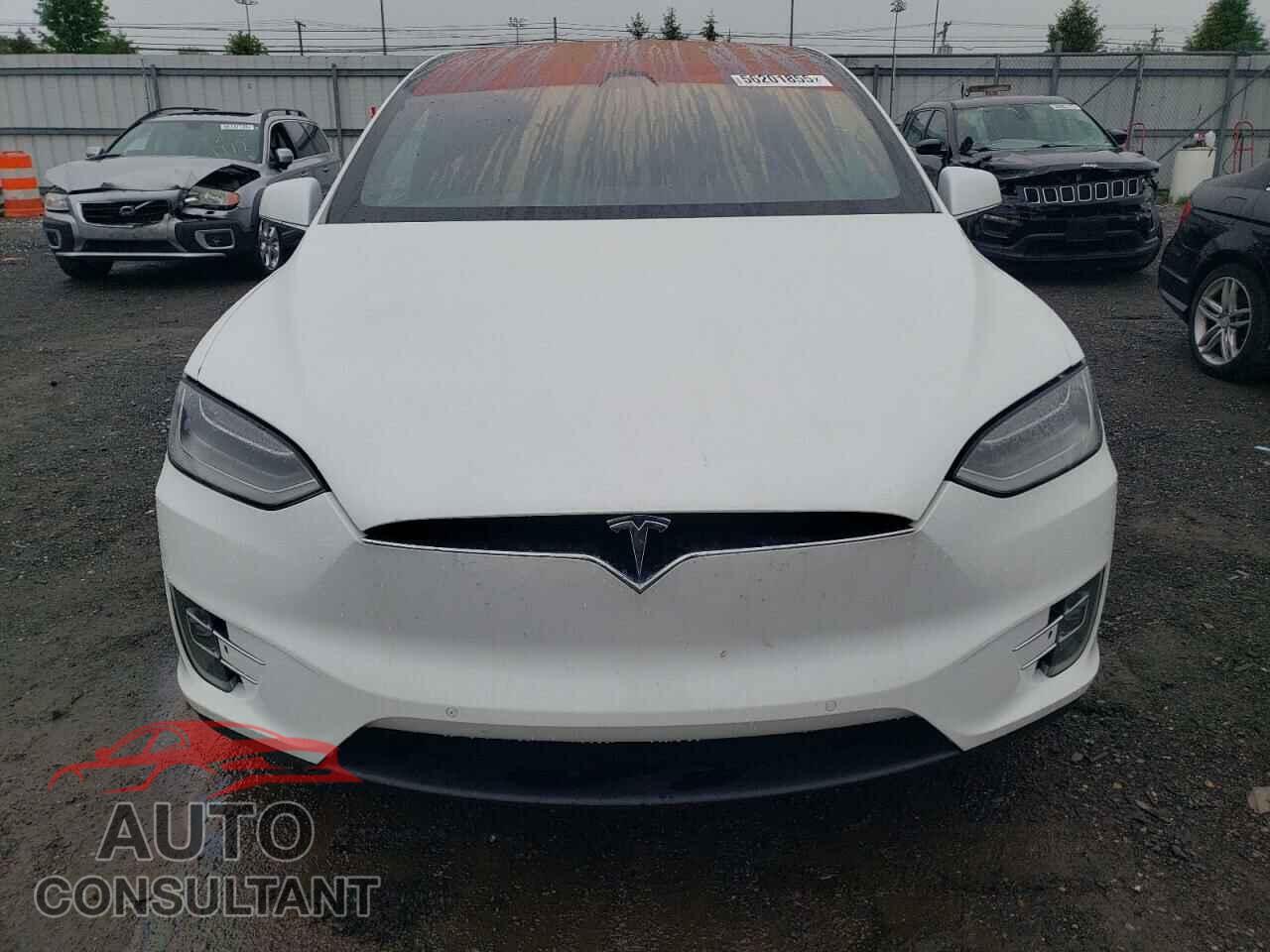 TESLA MODEL X 2017 - 5YJXCBE27HF028211