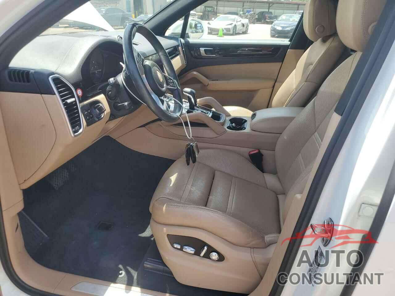 PORSCHE CAYENNE 2019 - WP1AA2AY9KDA16564