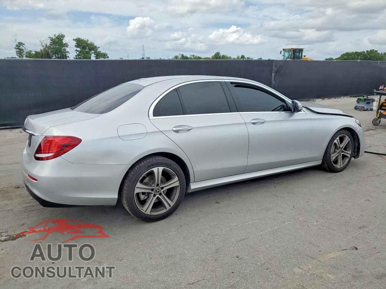 MERCEDES-BENZ E-CLASS 2020 - W1KZF8DB8LA837342