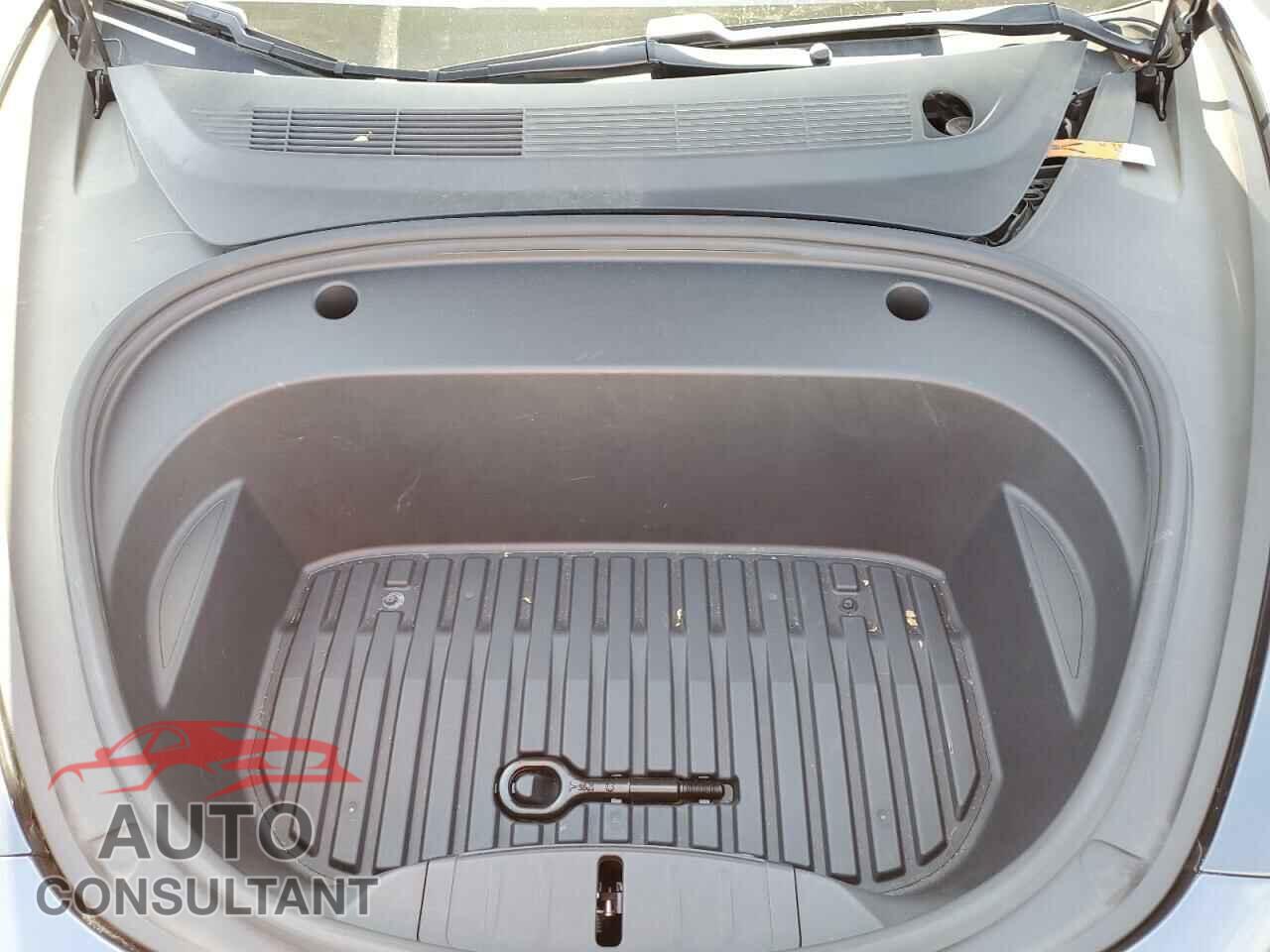 TESLA MODEL 3 2021 - 5YJ3E1EA4MF000628