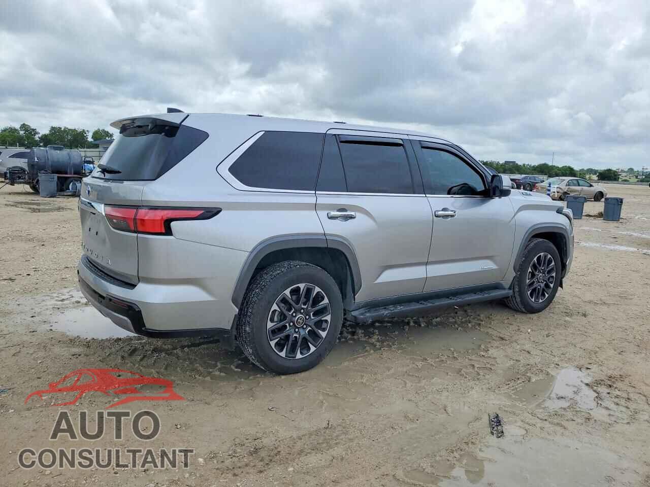 TOYOTA SEQUOIA 2023 - 7SVAAABA0PX005705