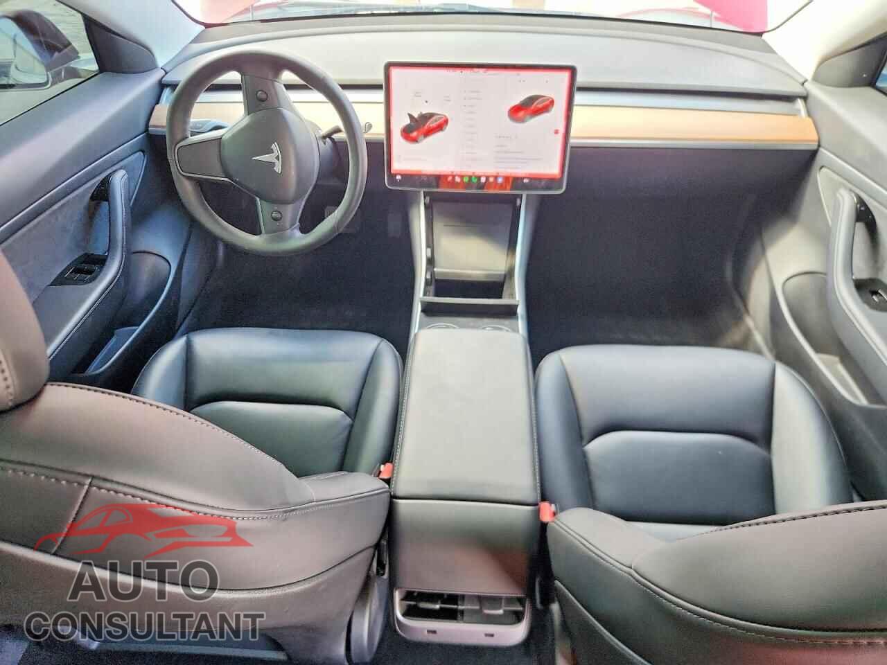 TESLA MODEL 3 2020 - 5YJ3E1EAXLF703570