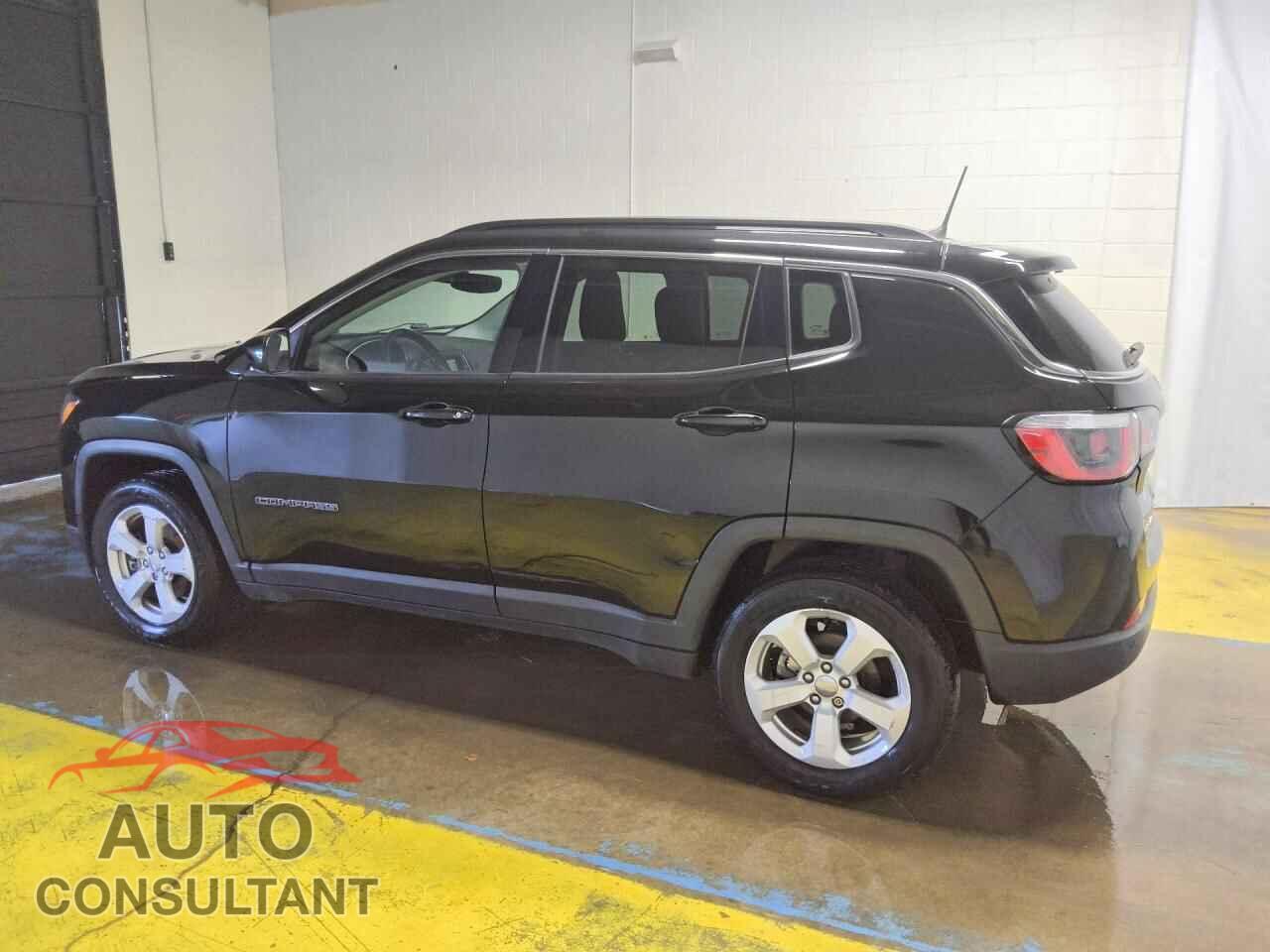 JEEP COMPASS 2017 - 3C4NJDBB3HT651002