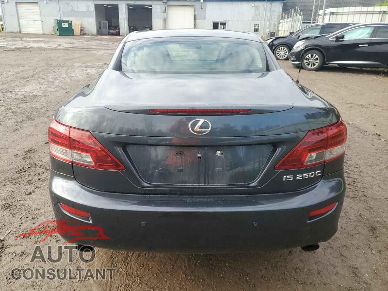LEXUS IS 2011 - JTHFF2C24B2520354