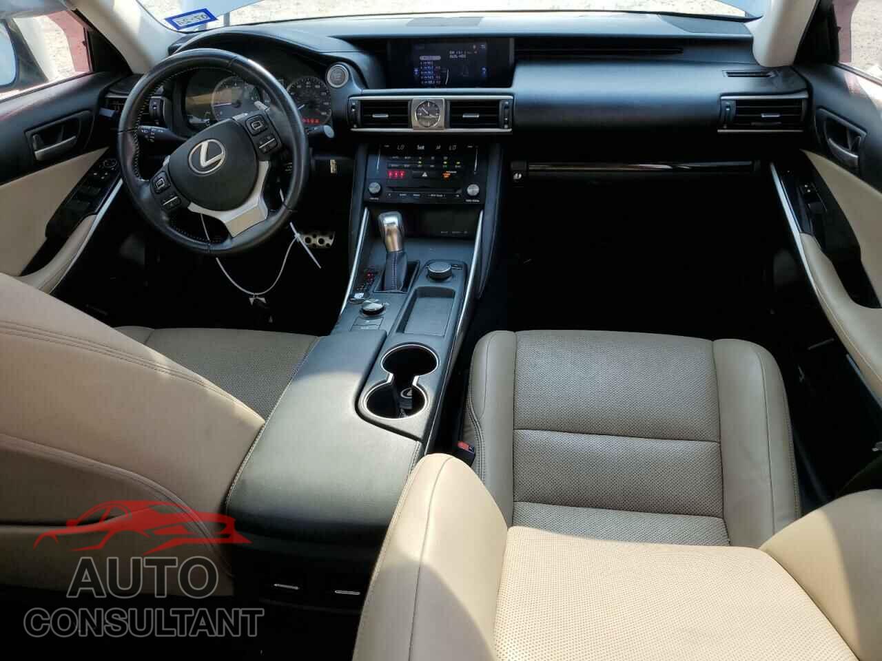 LEXUS IS 2017 - JTHBA1D21H5039152