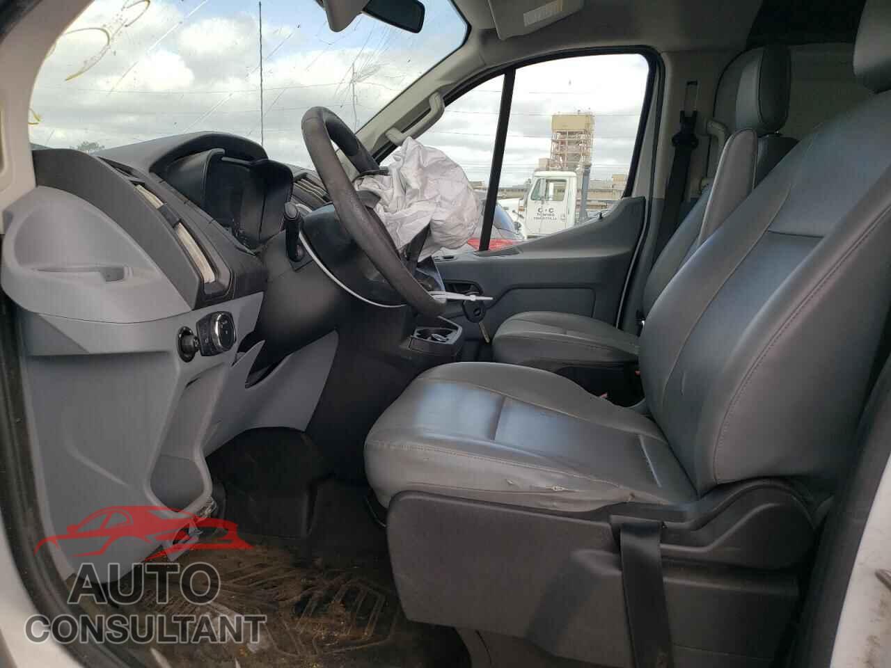 FORD TRANSIT 2018 - 1FTYR2ZMXJKA23656