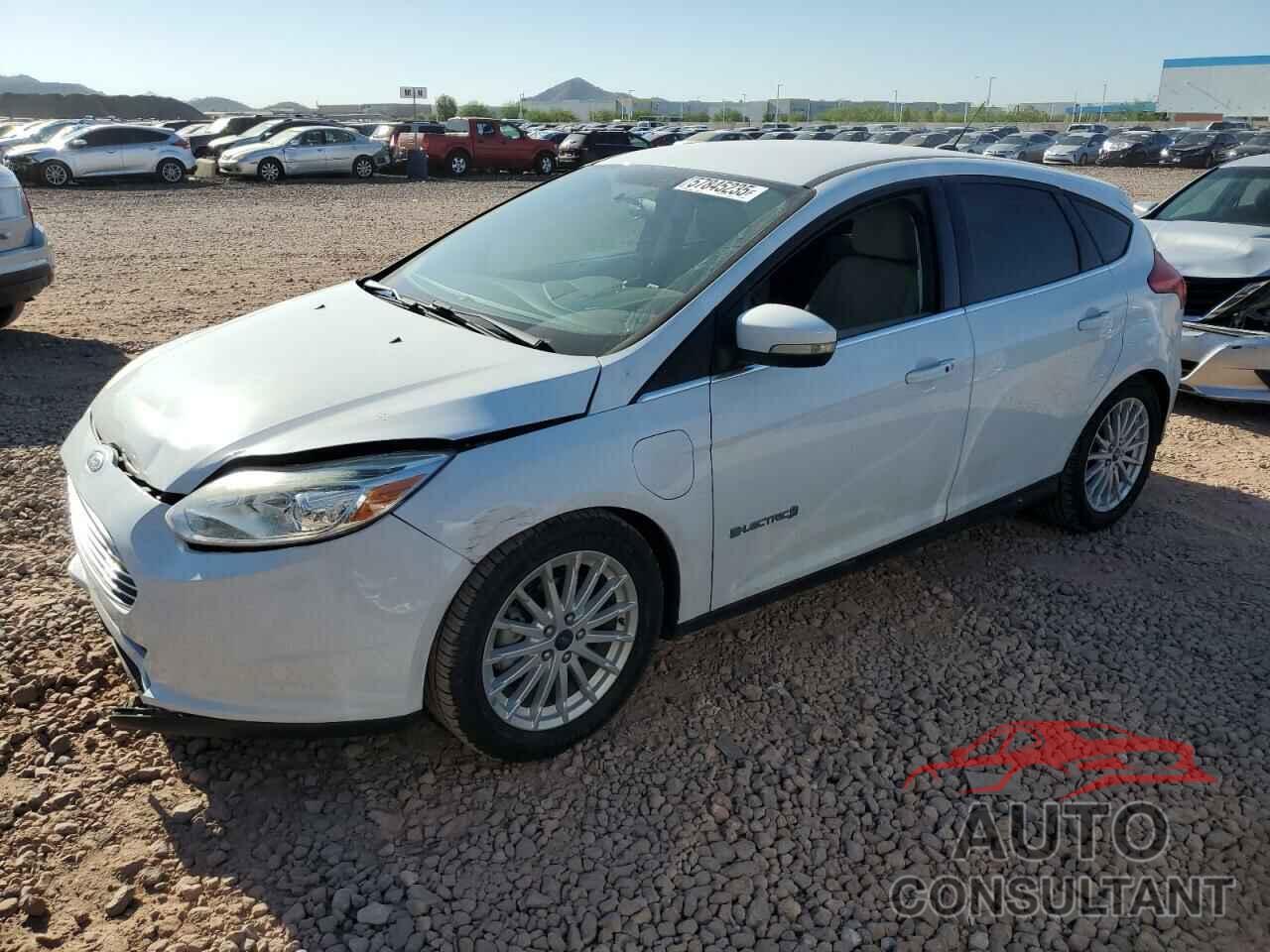 FORD FOCUS 2017 - 1FADP3R46HL224538