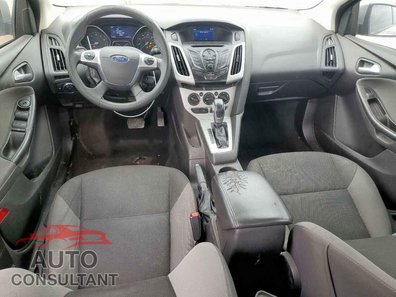 FORD FOCUS 2014 - 1FADP3F2XEL451486