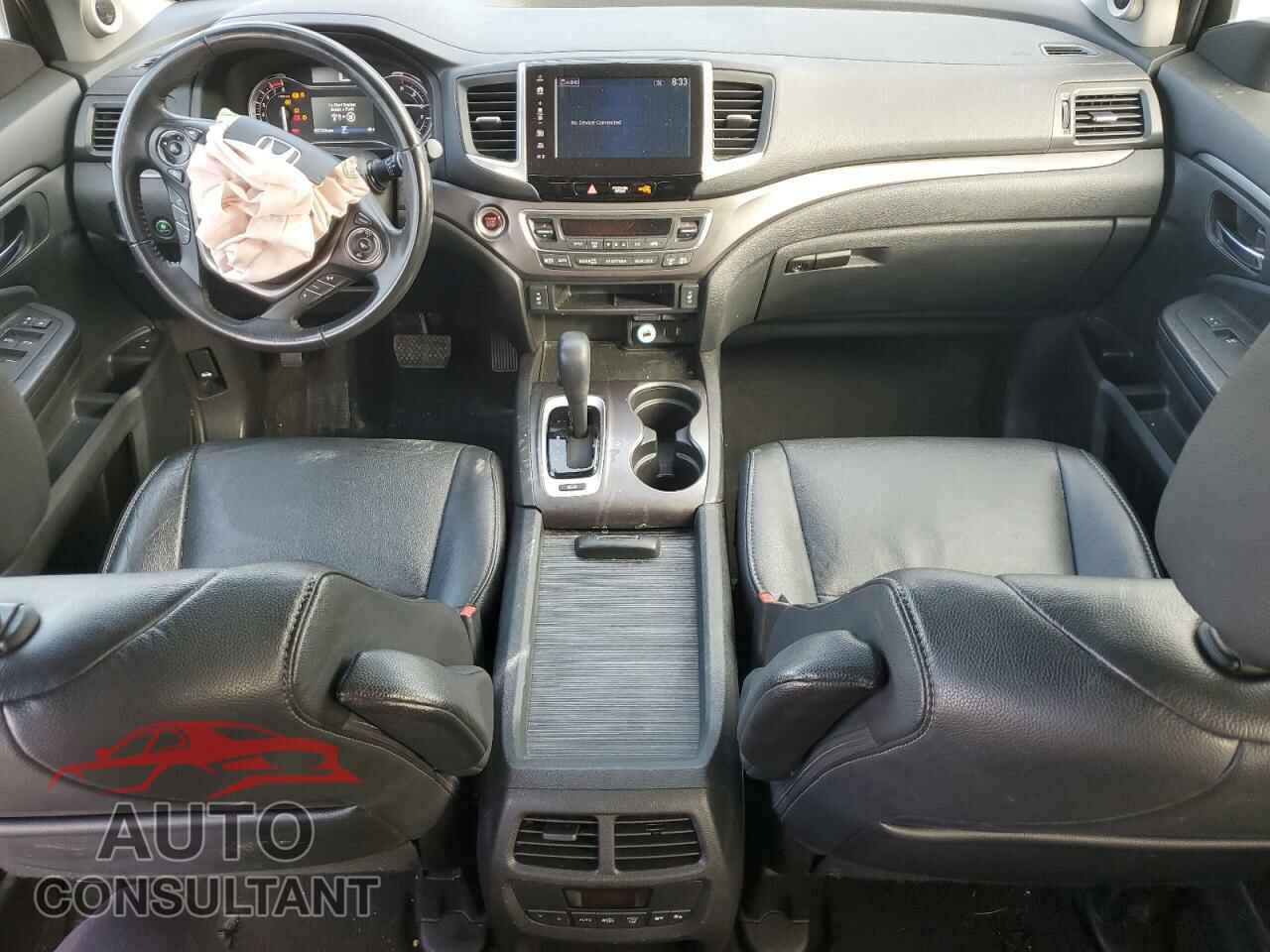 HONDA PILOT 2017 - 5FNYF6H51HB045689