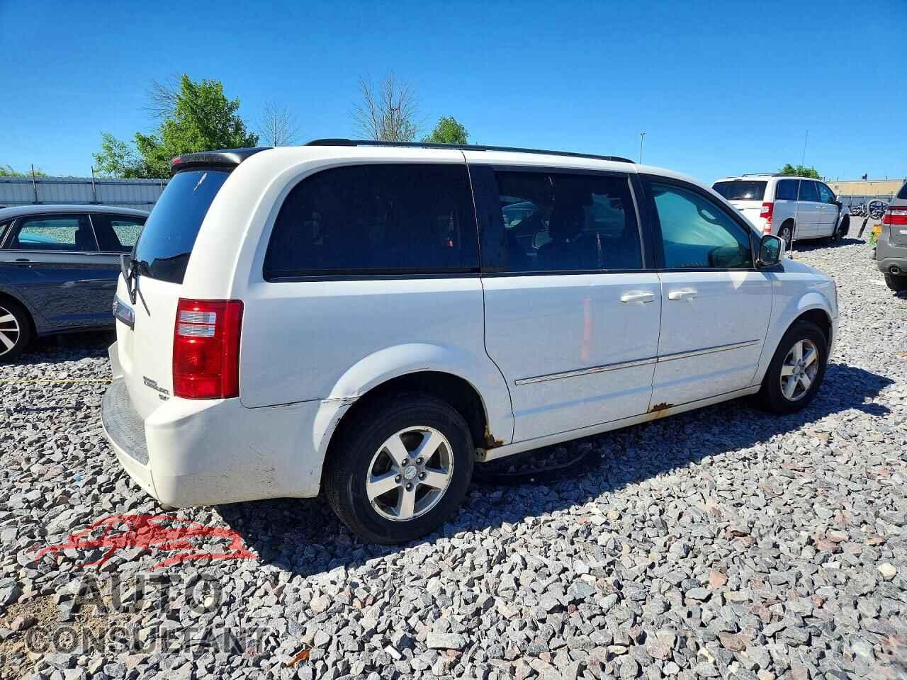 DODGE CARAVAN 2010 - 2D4RN5D10AR107679