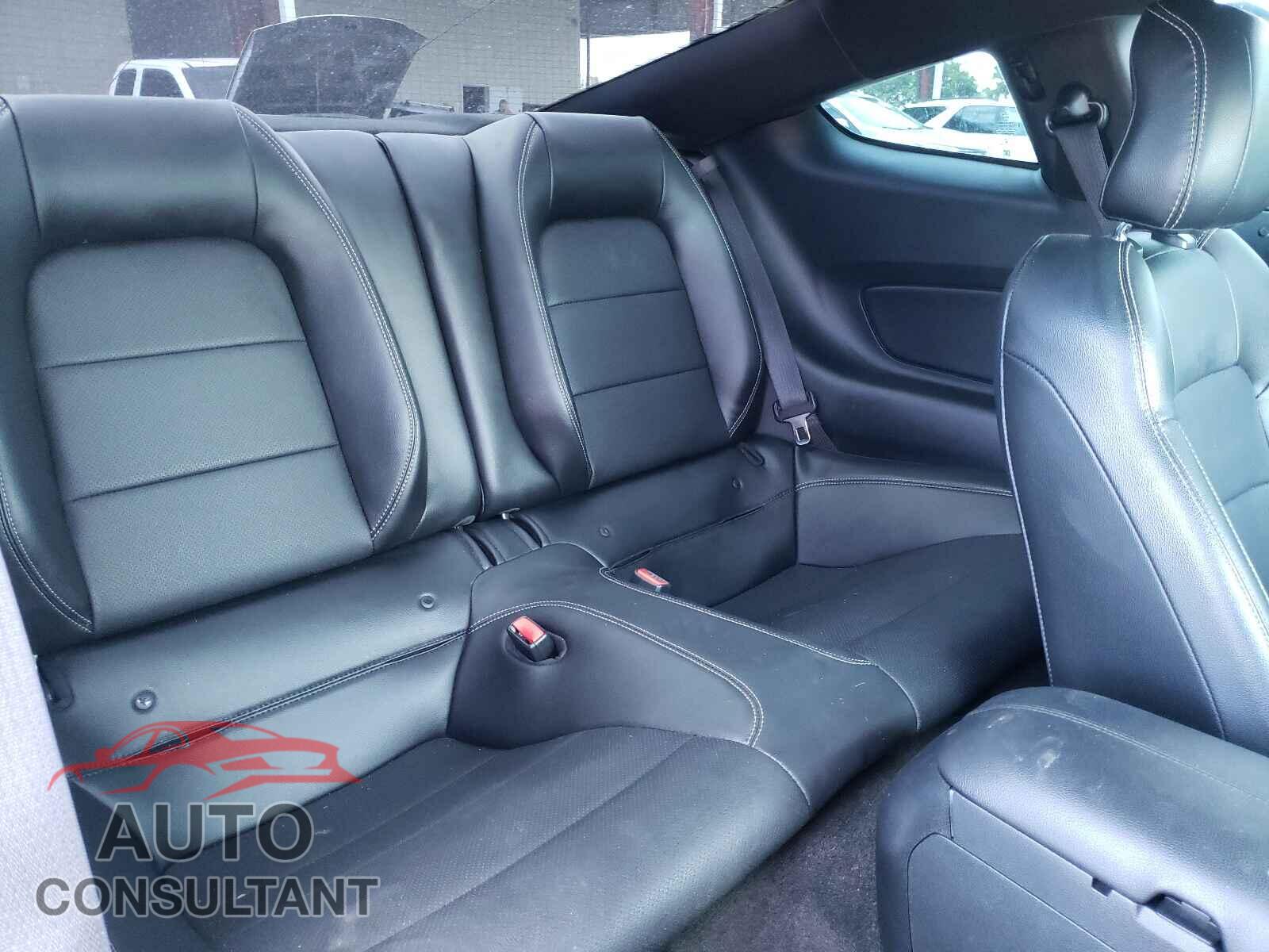 FORD MUSTANG 2017 - 1FA6P8CF5H5320214