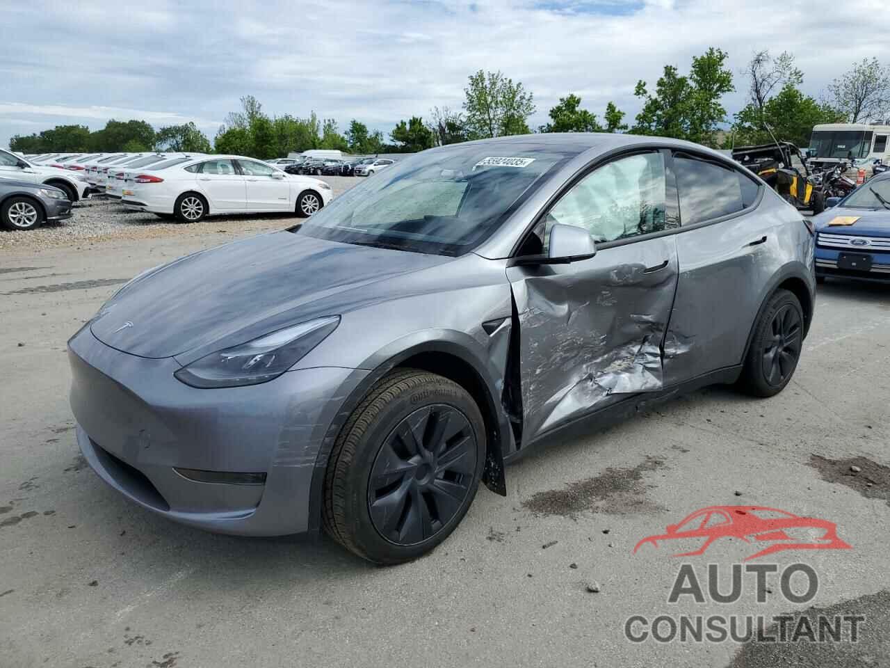 TESLA MODEL Y 2025 - 7SAYGDEDXSF223719