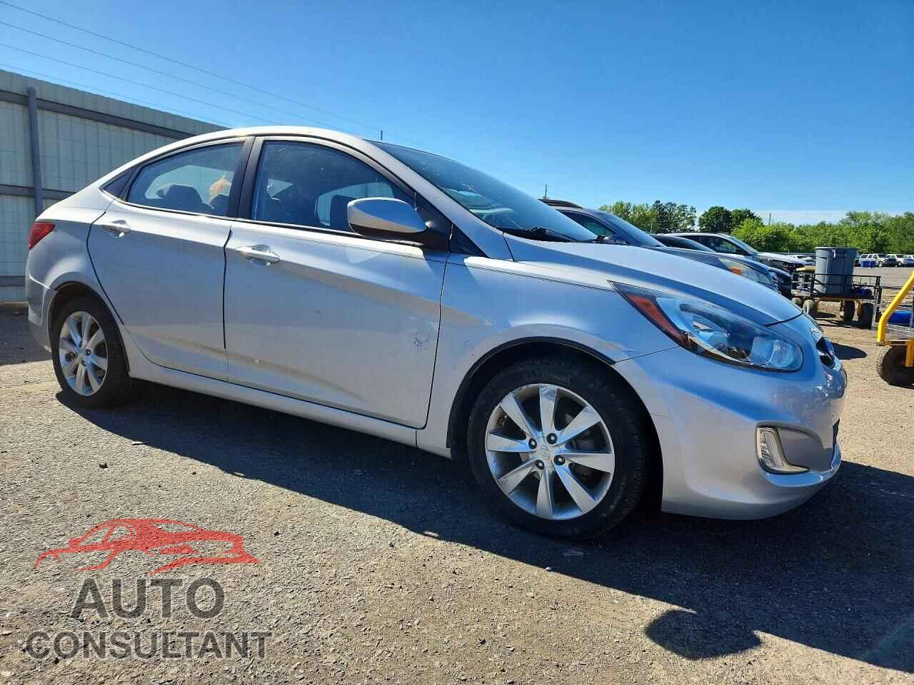 HYUNDAI ACCENT 2012 - KMHCU4AEXCU071704