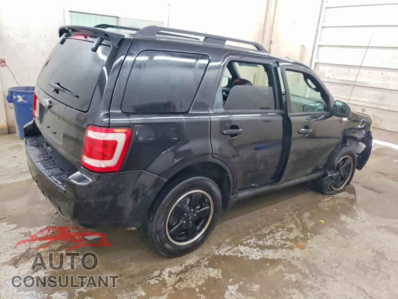 FORD ESCAPE 2011 - 1FMCU0D78BKA03899